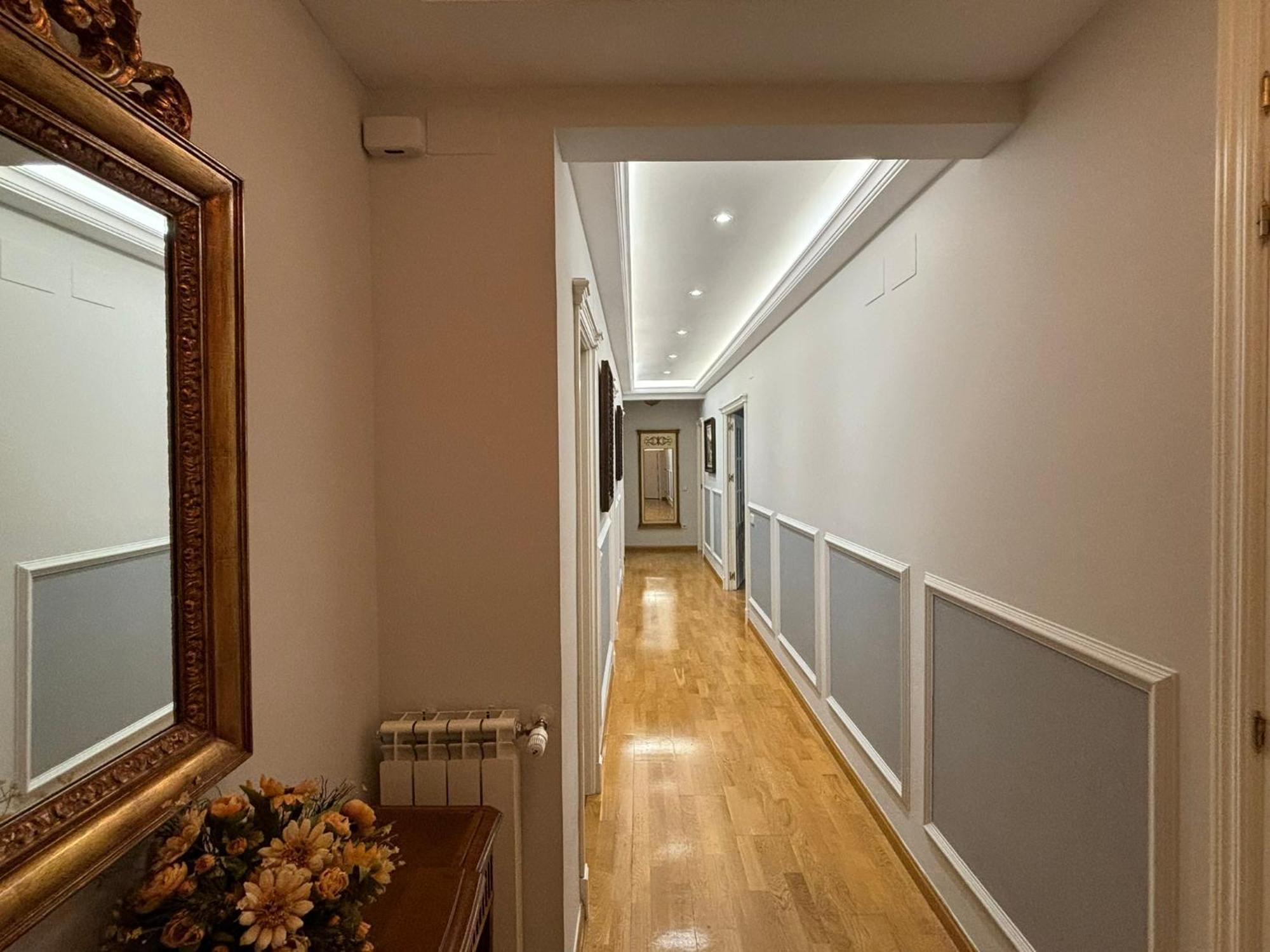 Gran Via 55 Apartment Madrid Bagian luar foto